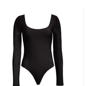 New Leith Double Scoop Long Sleeve Thong Bodysuit - Women's Size S, Black
